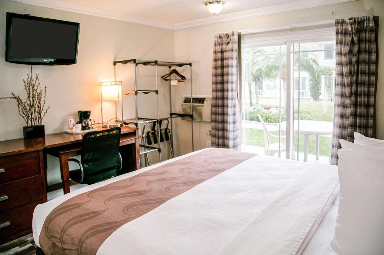 Hotel Quality & - Us101 Thousand Oaks