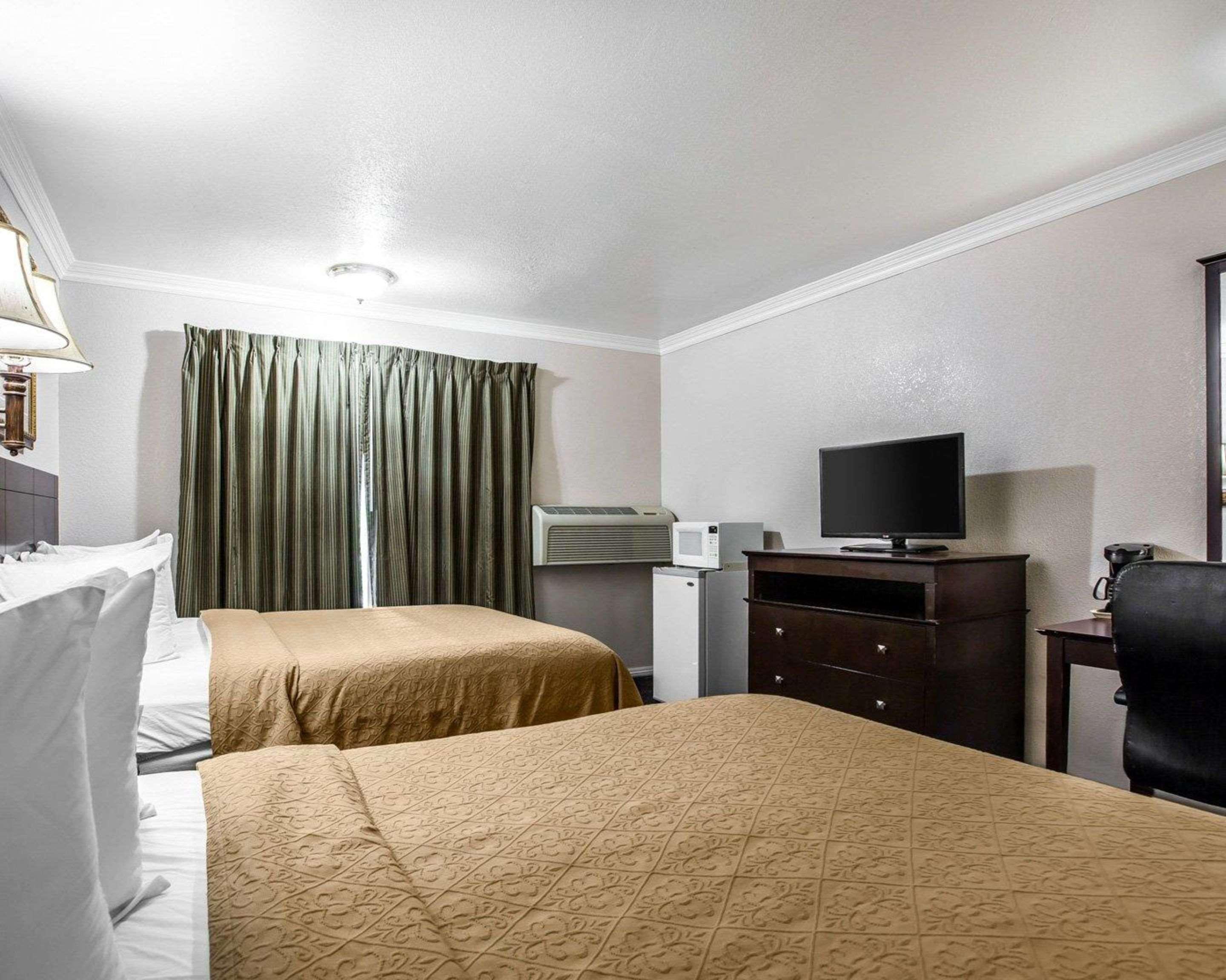 Quality & - Us101 Hotel 3*
