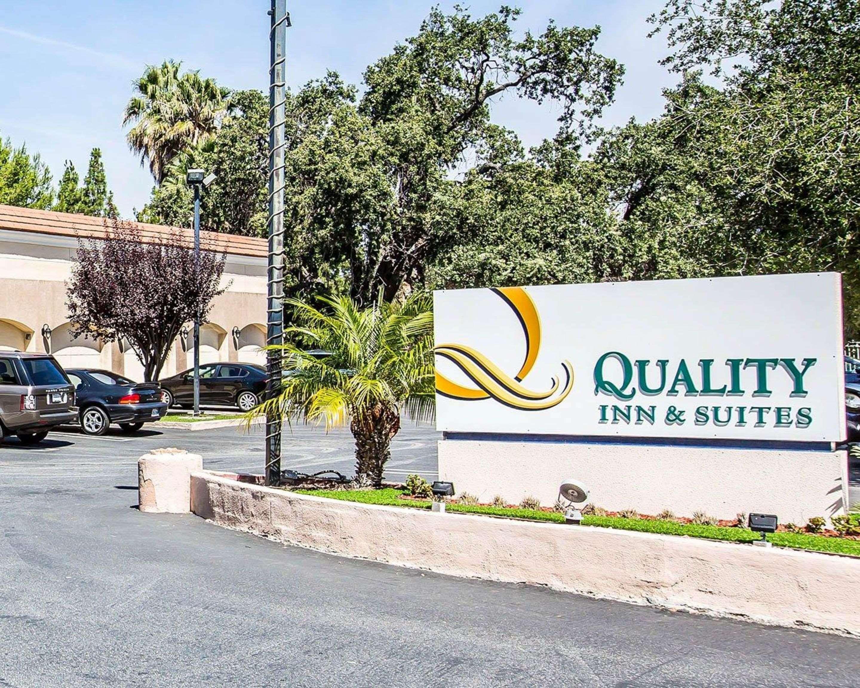 Quality & - Us101